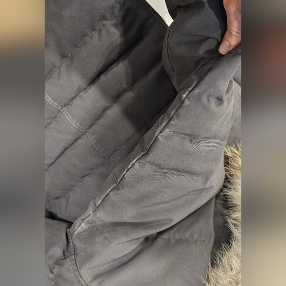 Canada Goose Lorette Parka - Picture 12 of 14